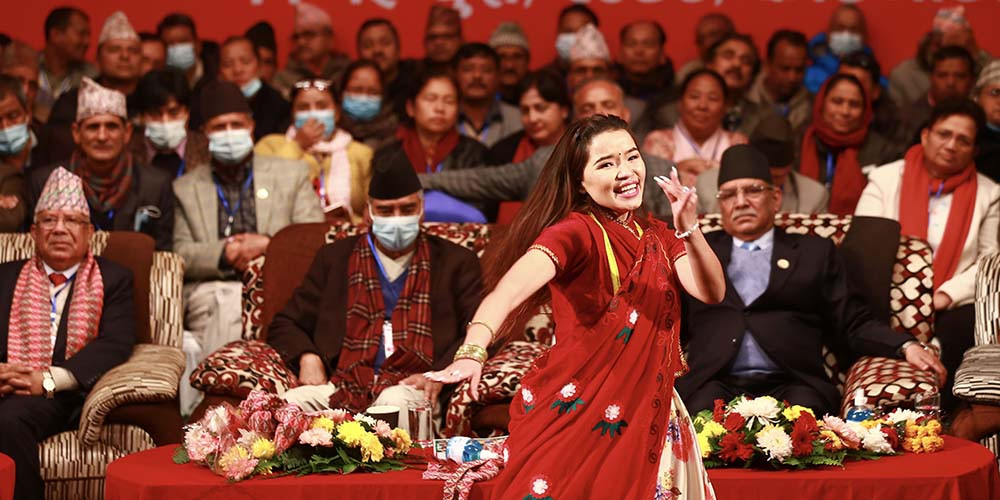 गीत सङ्गीतले प्राथमिकता पाएको माओवादीको उद्घाटन शत्र